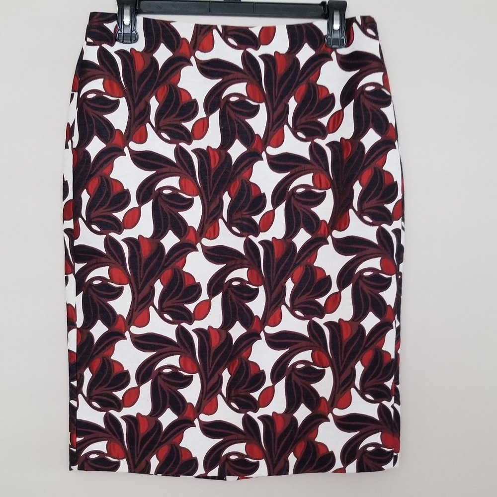 NWOT Ann Taylor Embroidered Floral Skirt